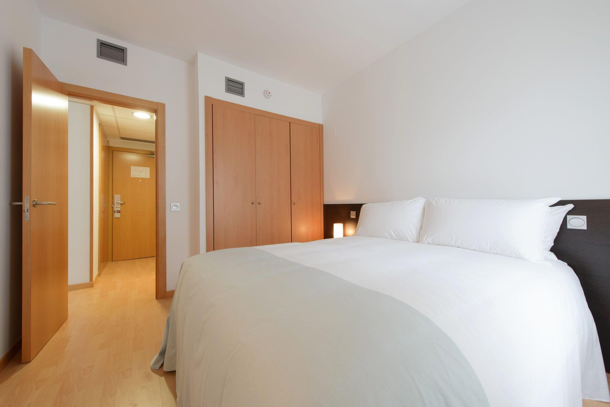 Madrid Airport Suites, Affiliated By Melia 외부 사진