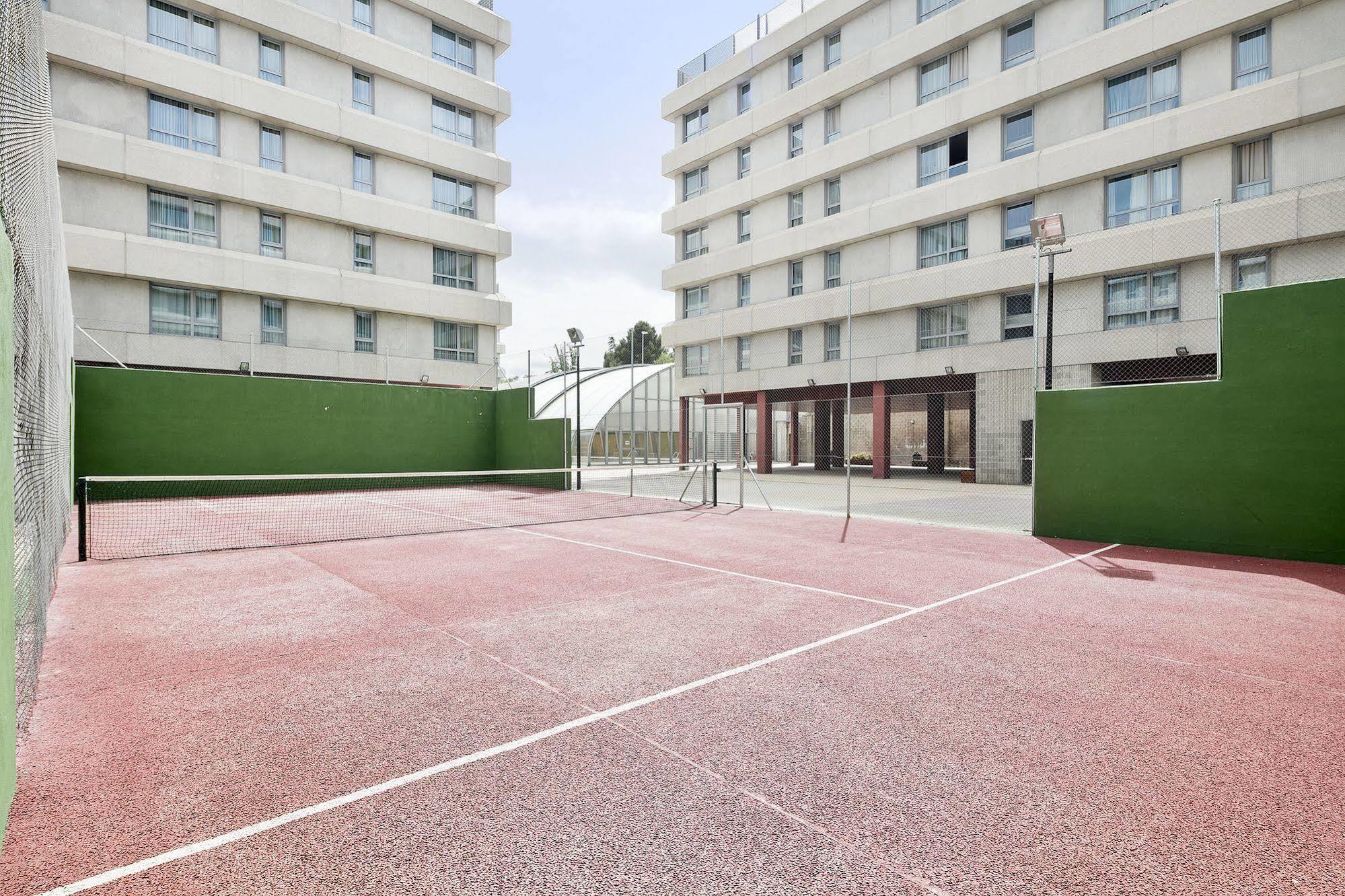 Madrid Airport Suites, Affiliated By Melia 외부 사진