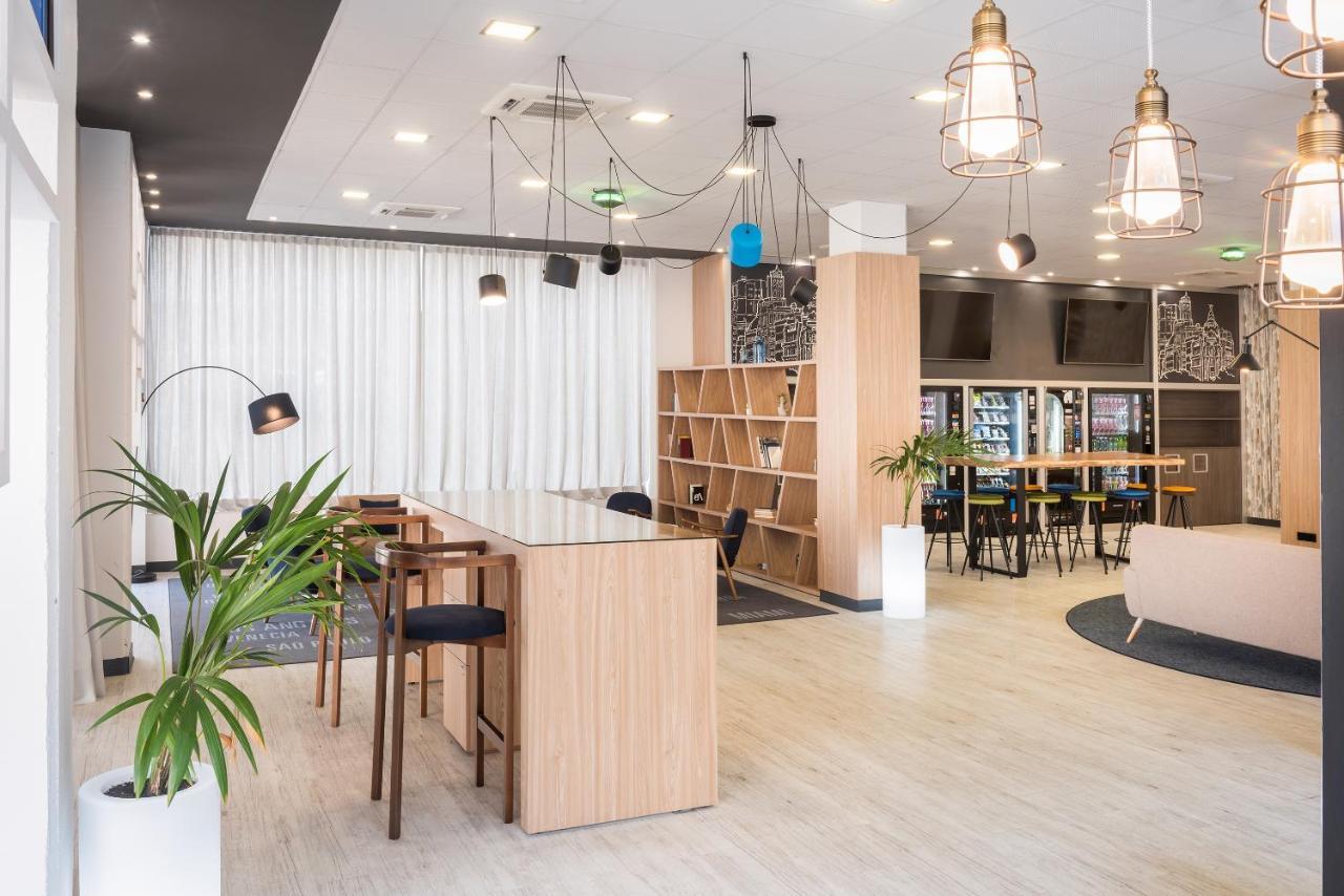Madrid Airport Suites, Affiliated By Melia 외부 사진